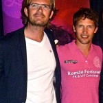 Danny Gomez ( Ushuaia) and James Blunt